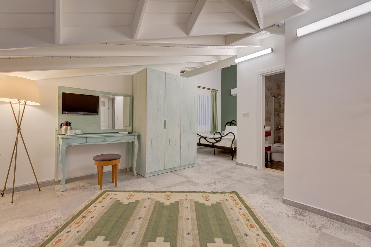บาร์บูน ปันซิยอน Apartment Mordogan ภายนอก รูปภาพ